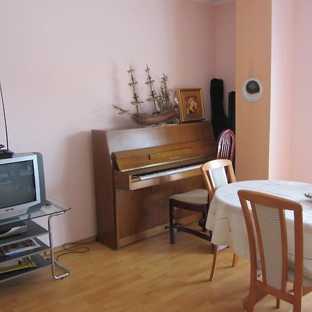 Apartments Dilja Malinska Phòng bức ảnh