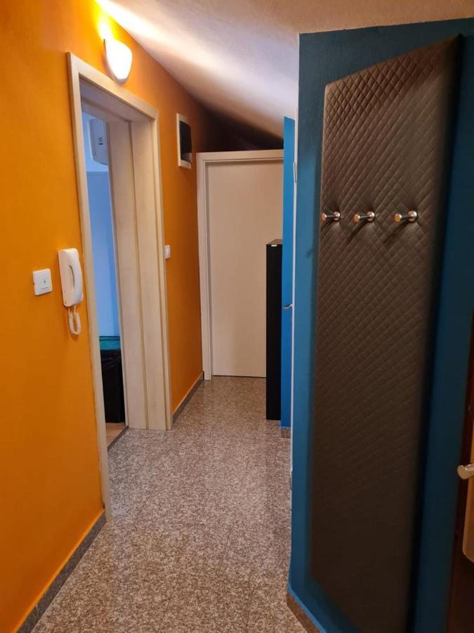 Apartments Dilja Malinska Ngoại thất bức ảnh