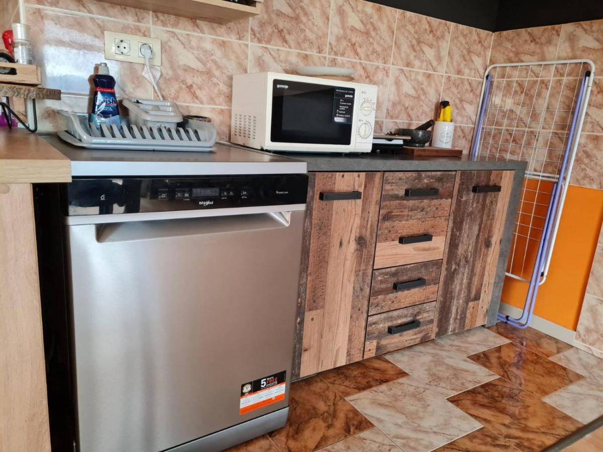 Apartments Dilja Malinska Ngoại thất bức ảnh