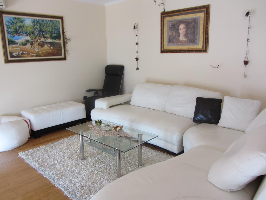 Apartments Dilja Malinska Phòng bức ảnh