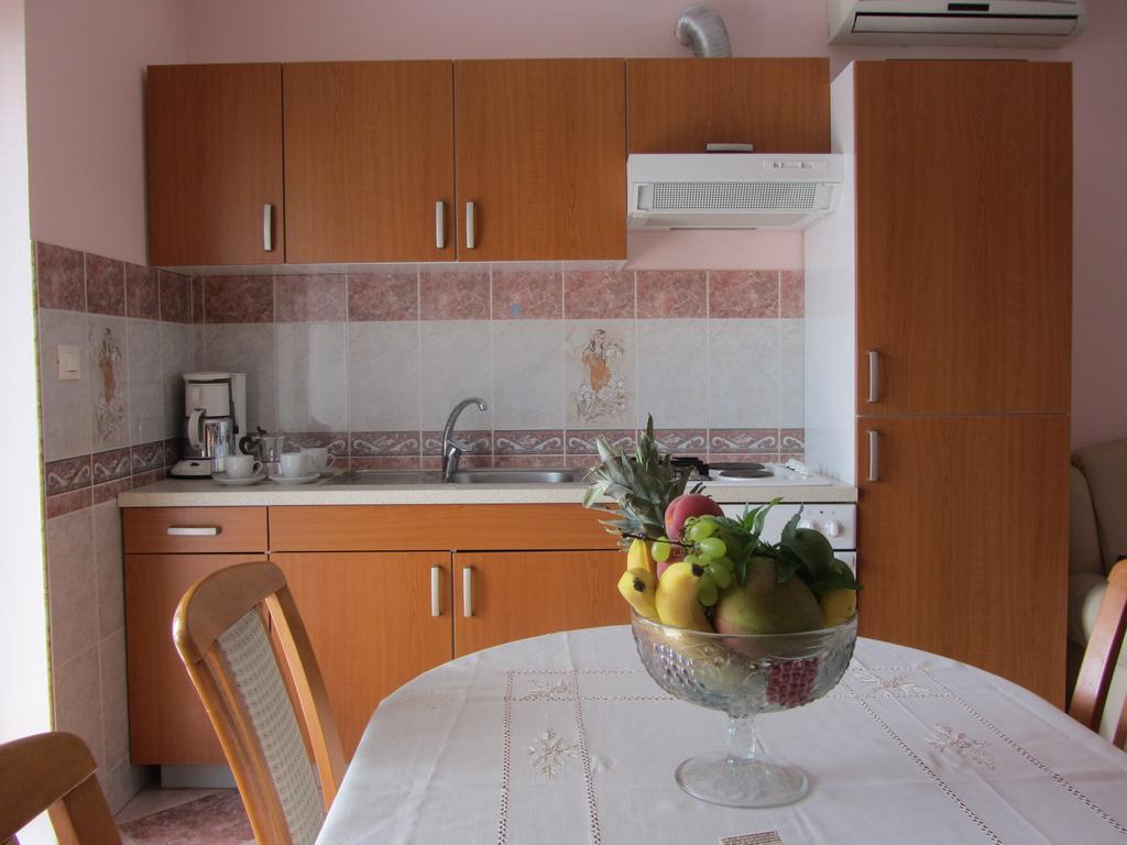 Apartments Dilja Malinska Phòng bức ảnh